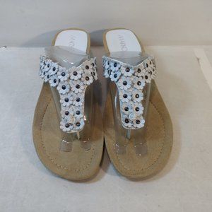 Markon White Floral Wedge Sandal Size 9M